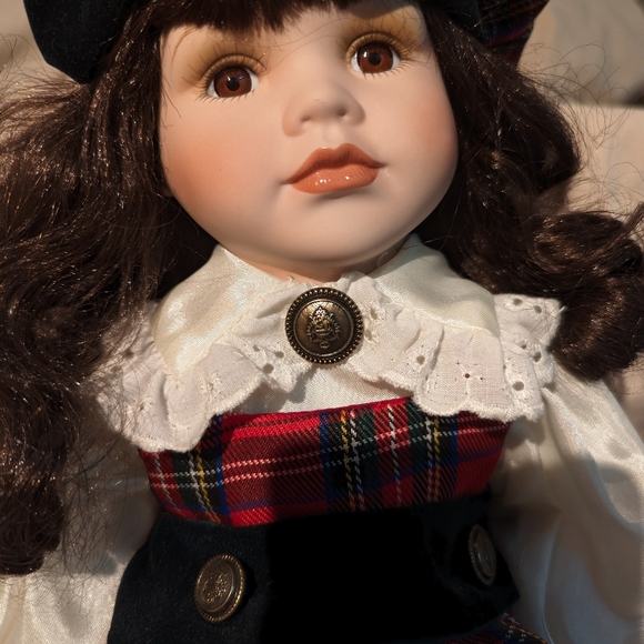 Porcelain Doll - Picture 3 of 5